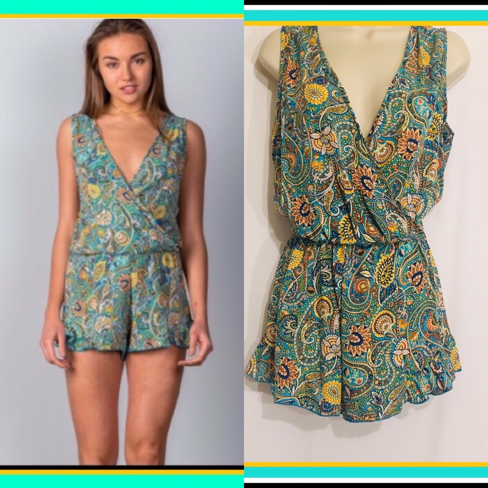 Turquoise Paisley Print Ruffle Romper Size S - Picture 2 of 9